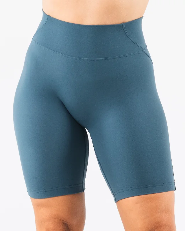 Aura Short 9" - Glacial Lake