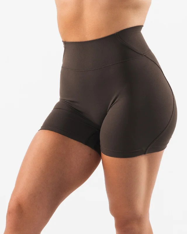 Aura Short 5" - Cashmere