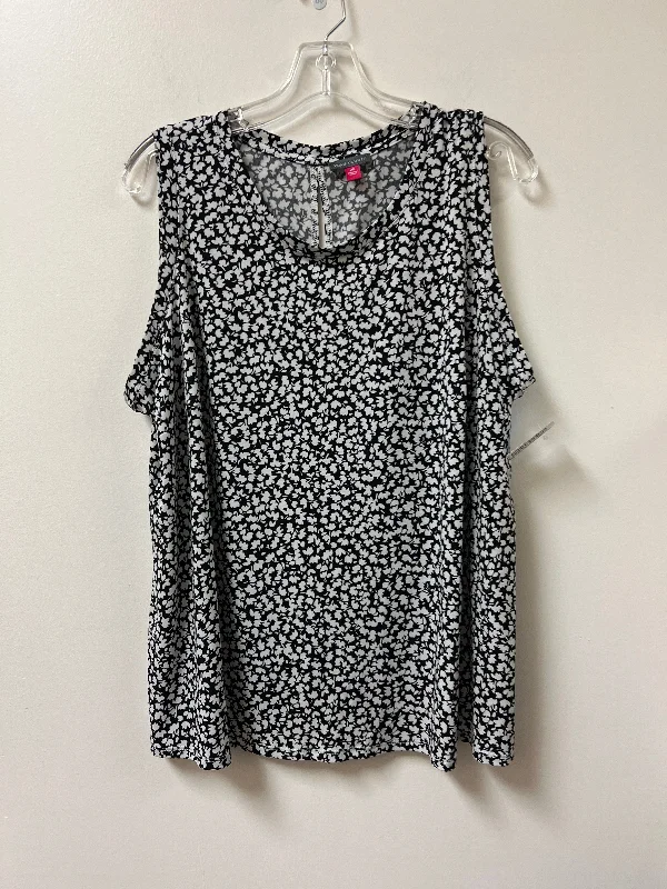 Top Sleeveless By Vince Camuto In Black & White, Size: 2x