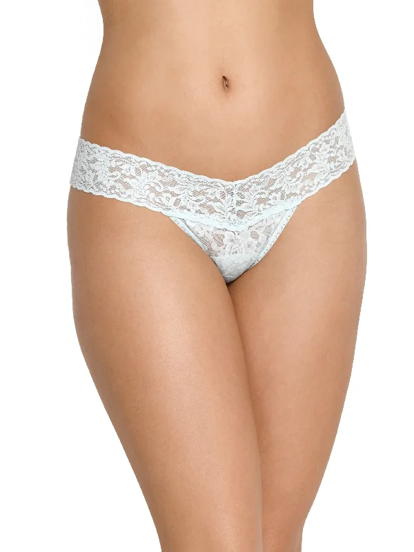 Signature Lace Low Rise Thong Celeste Blue